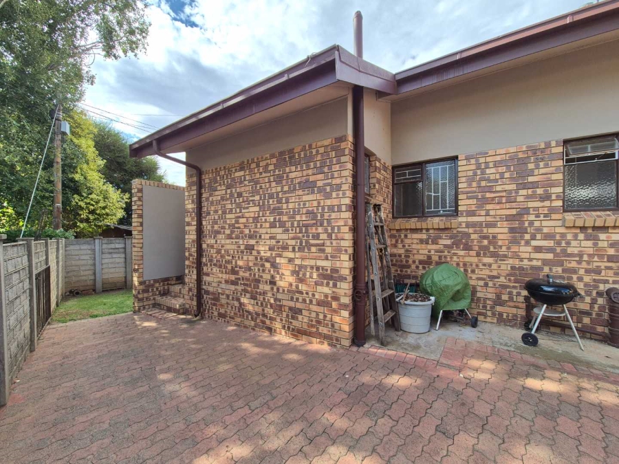 4 Bedroom Property for Sale in Heuwelsig Free State